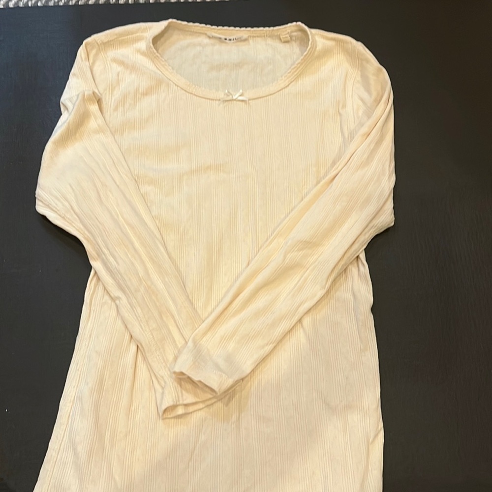 Doen pointelle cotton top size M EUC